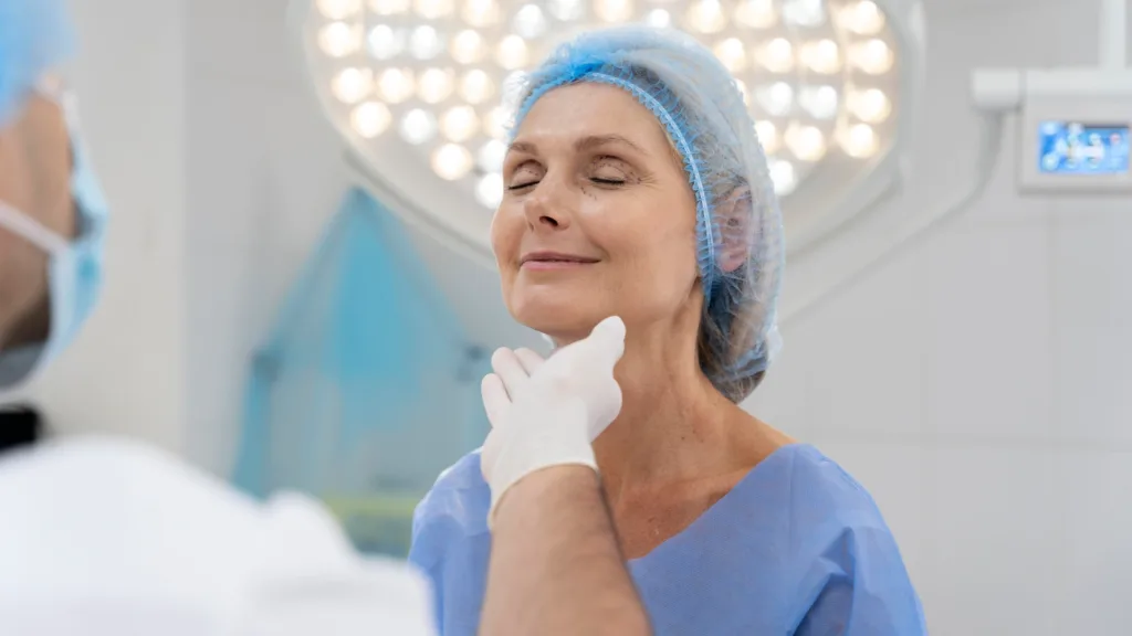 Benefits of HIFU facial treatment is that it can help delay the need for a surgical facelift.