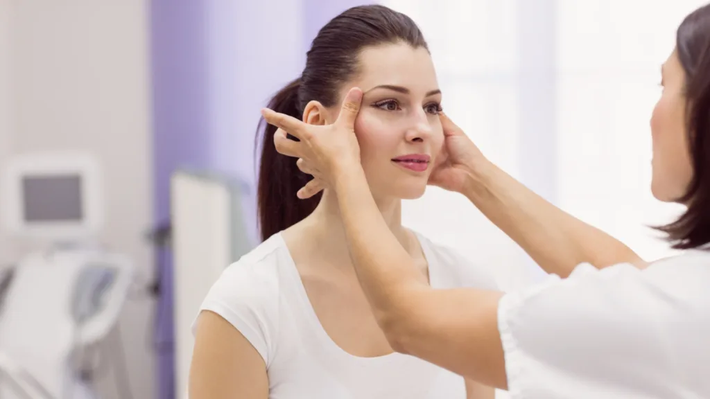 HIFU facial treatment benefits for improving facial contour.